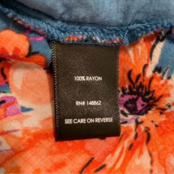 Torrid Blue Floral Harper Pullover Challis Blouse Tunic Size 1X 14-16 Summer Top - Picture 11 of 16